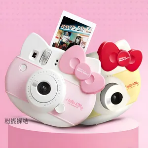 دوربین عکاسی چاپ سریع فوجی فیلم مدل Instax mini Hello Kitty Limited Edition همراه با یک بسته فیلم 10 تایی