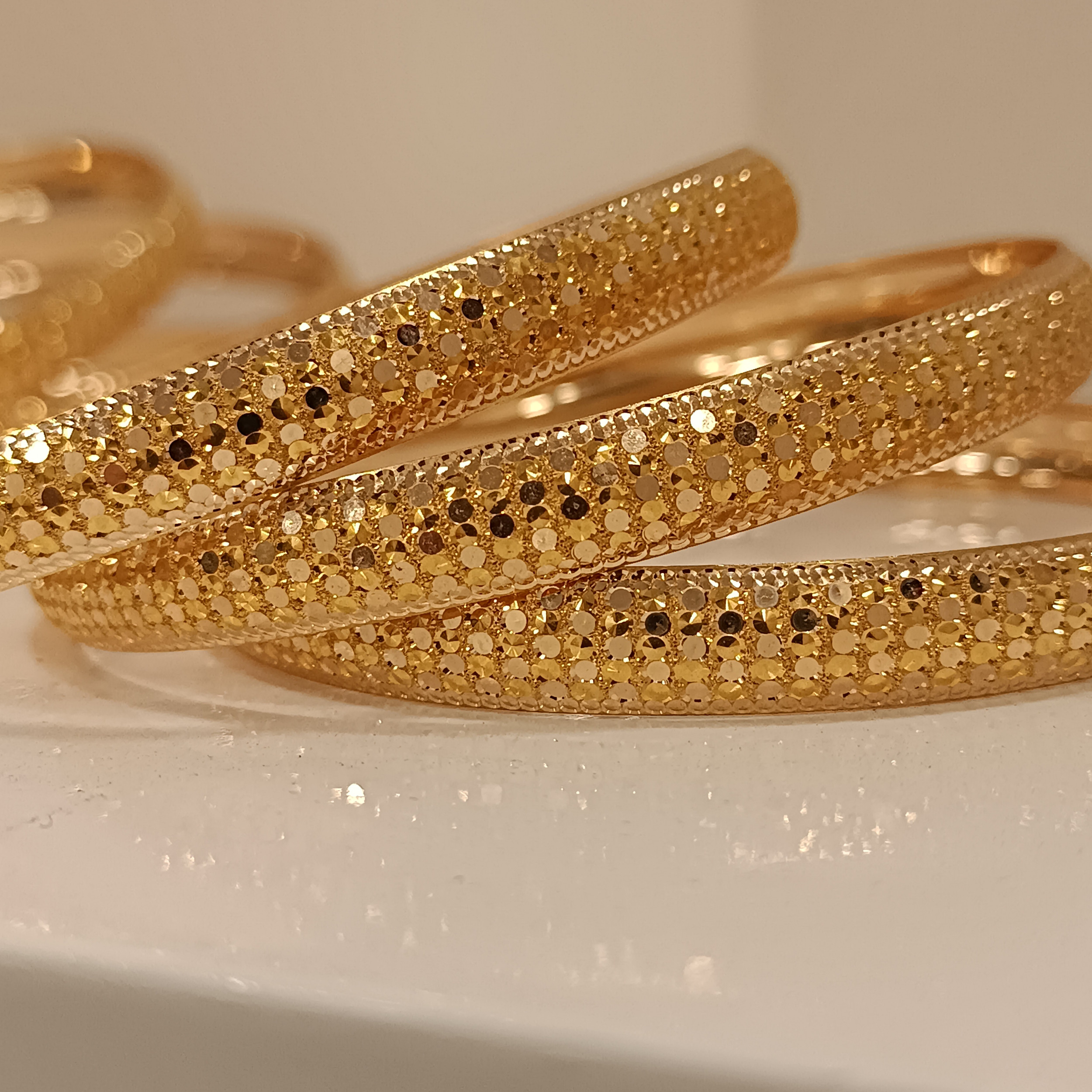 النگو طلا 18 عیار زنانه مدل مهیار s1