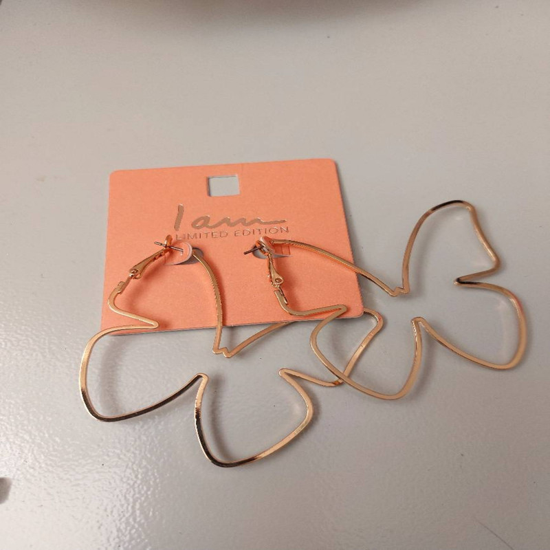 گوشواره زنانه آی ام مدل پروانه ای