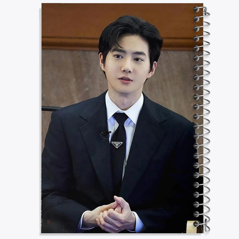 دفتر مشق 100 برگ خندالو طرح سوهو گروه اکسو EXO کد 16801