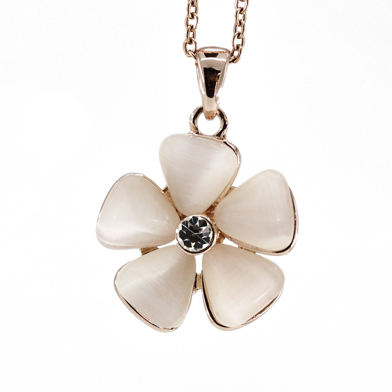 گردنبند دخترانه مدل گلبرگ Abella گردنبند دخترانه مدل گلبرگ Abella