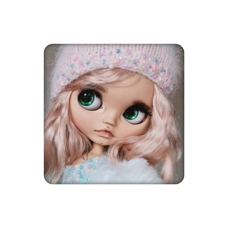 زیرلیوانی طرح دختر عروسکی و هاپویش کد 9327220