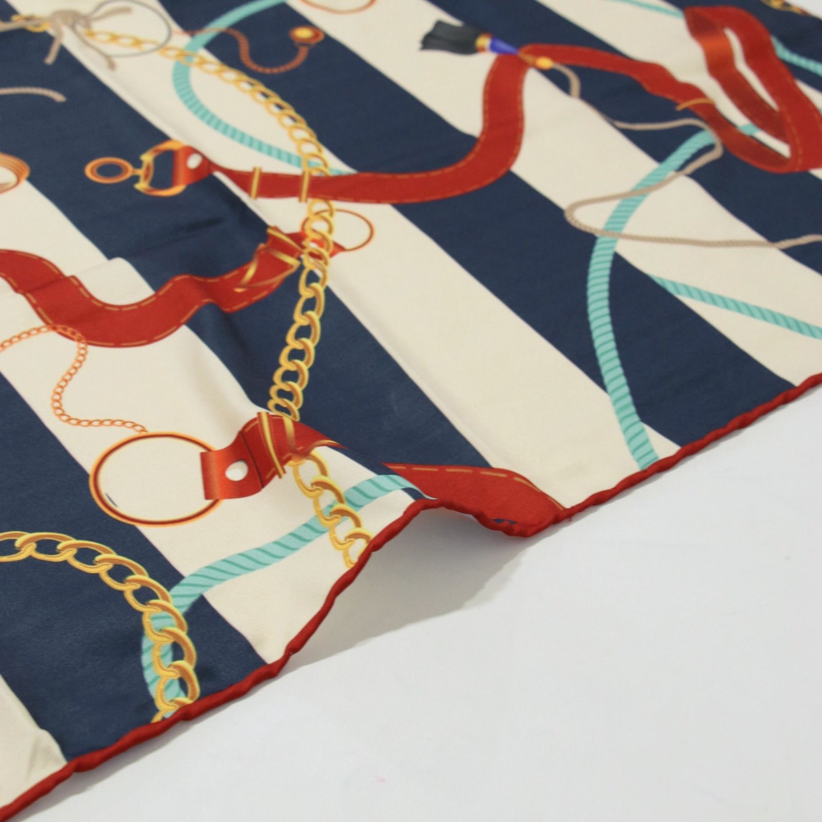 روسری زنانه مدل ابریشم روز مادر طرح زنجیری جدید کد ana-2955 - - 20