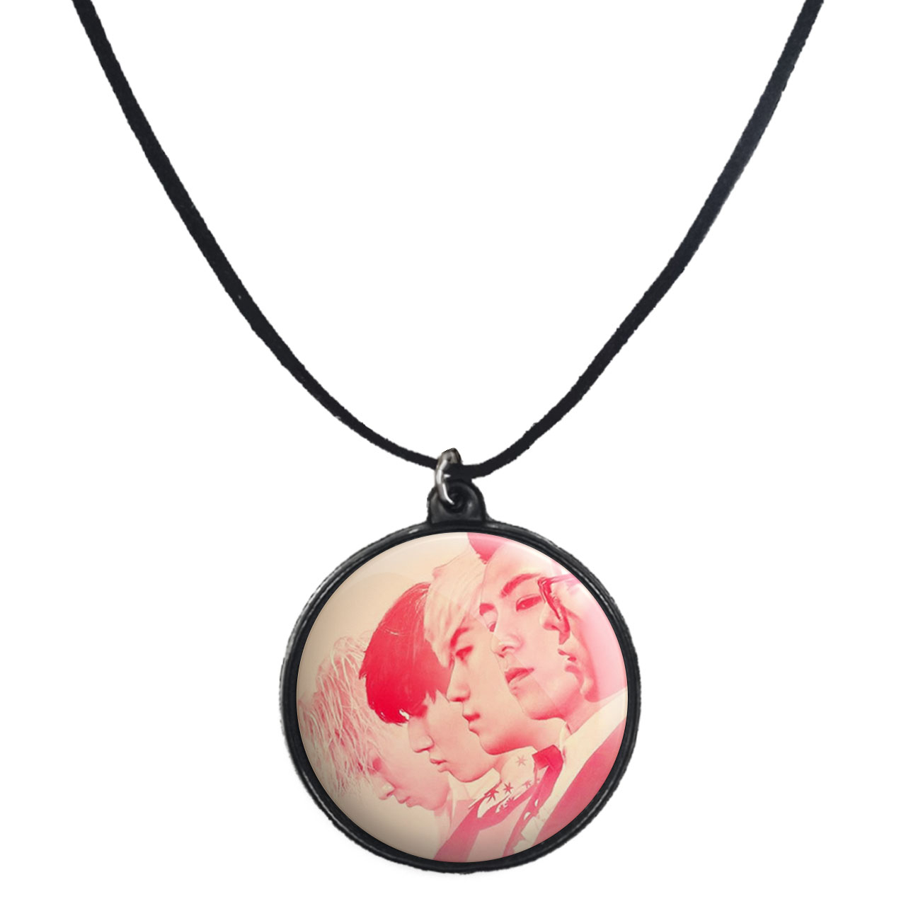 گردنبند پرمانه طرح گروه موسیقی BIG BANG کد pmb.1511 مدل دو طرفه