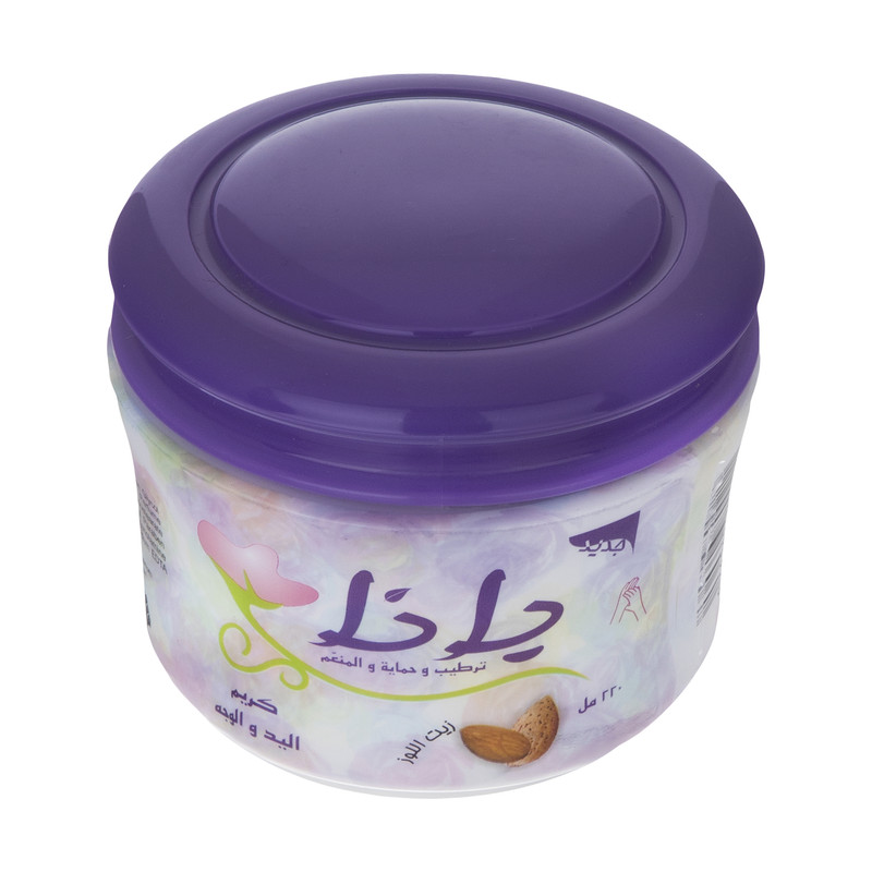 کرم مرطوب کننده و نرم کننده پانا مدل Almond Oil حجم 220 میلی لیتر