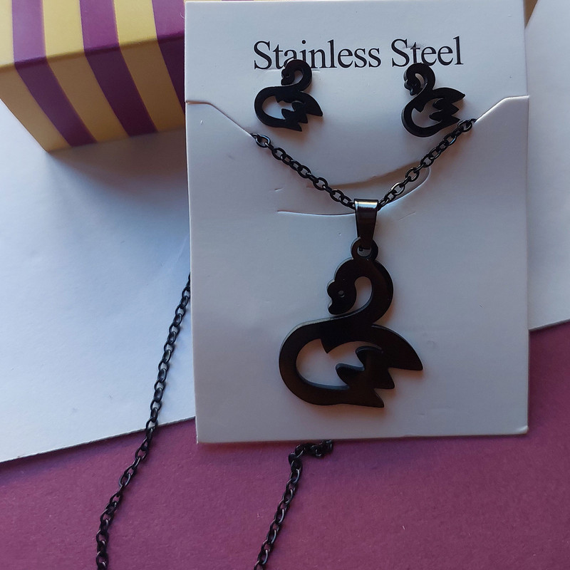 نیم ست زنانه مدل قو کد SET003 نیم ست زنانه مدل قو کد SET003