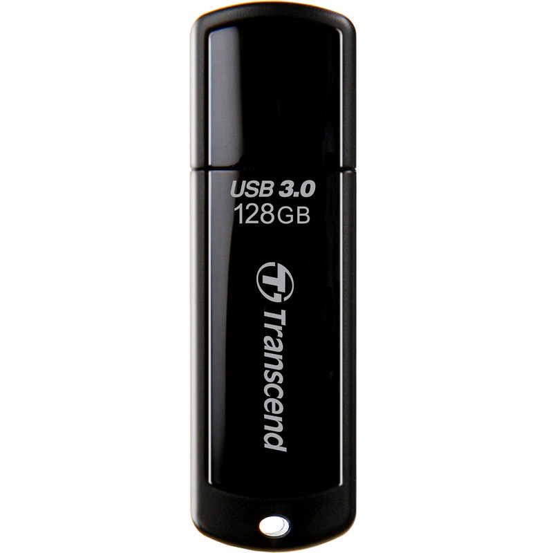 فلش مموری 128 گیگابایتی ترنسند مدل JetFlash 700، با پورت USB 3.0، سرعت خواندن 90 مگابایت بر ثانیه و سرعت نوشتن اطلاعات 40 مگابایت بر ثانیه، دارای رمزگذاری 256 بیتی AES، به همراه نرم‌افزارهای Transcend Elite و RecoveRx