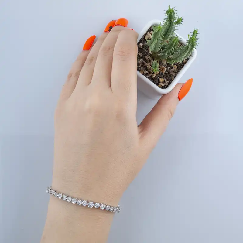 دستبند نقره زنانه مدل فلاور AMT-D035