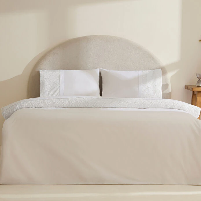 سرویس روتختی 2 نفر 4 تکه کاراجا هوم مدل elaria