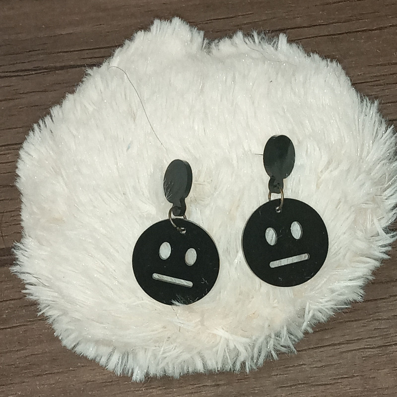 نیم ست دخترانه مدل ایموجی خنثی