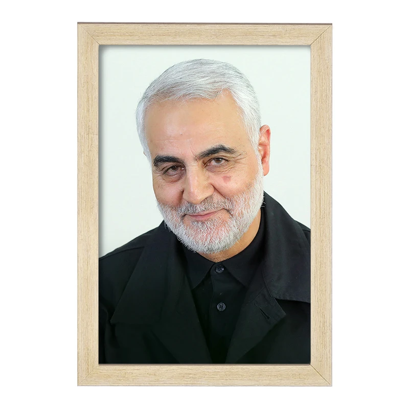 تابلو خندالو طرح شهید سپهبد حاج قاسم سلیمانی
  کد 12599