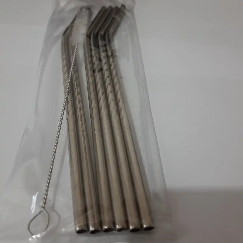 نی شربت خوری طرح پیچی بسته 6 عددی بهمراه فرچه نظافت