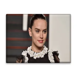 کاشی اطلس آبی طرح بازیگر دیزی ریدلی مدل T5972