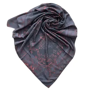 روسری زنانه مدل ترنج کلاسیک