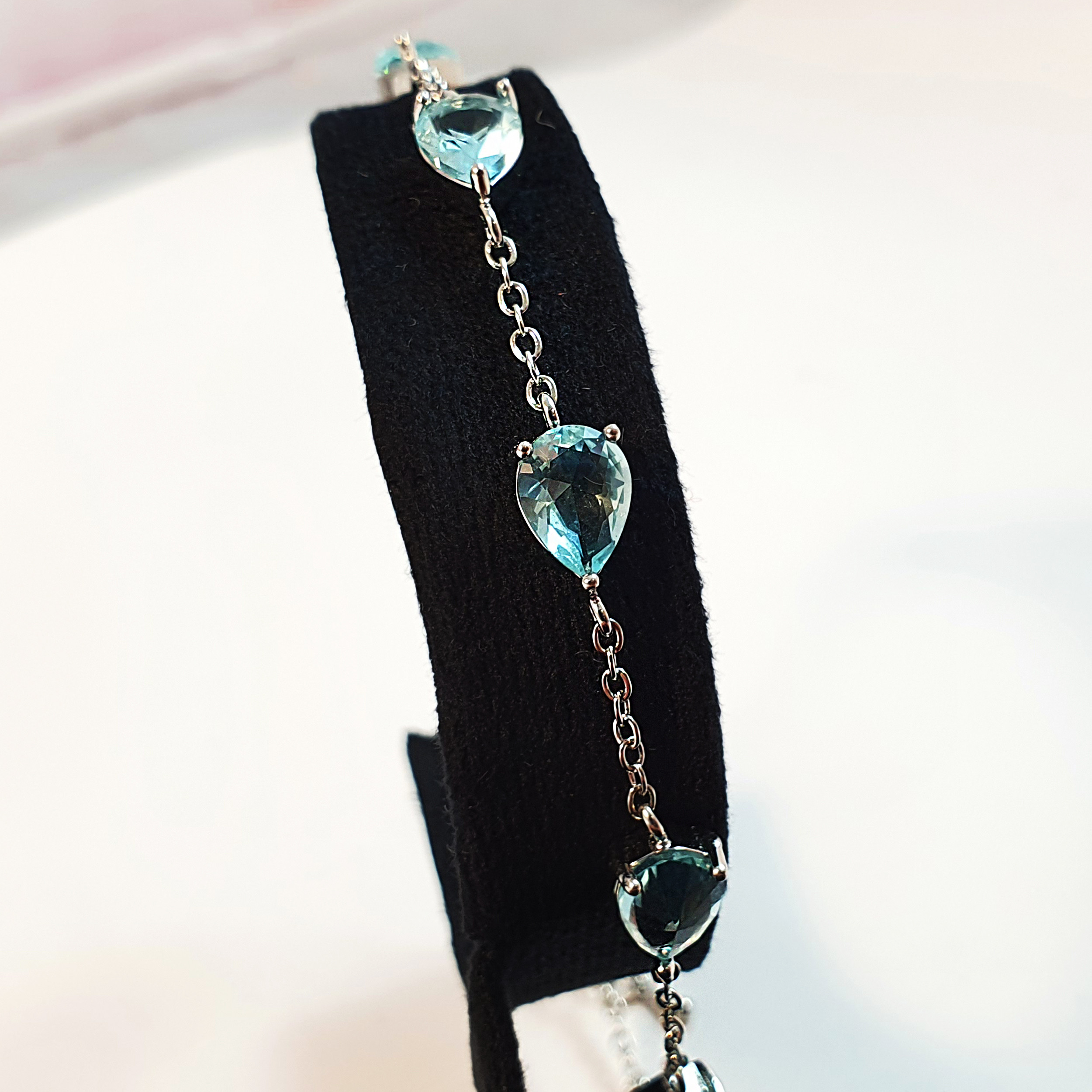 پابند زنانه مدل جواهری نگین اشکی r1003