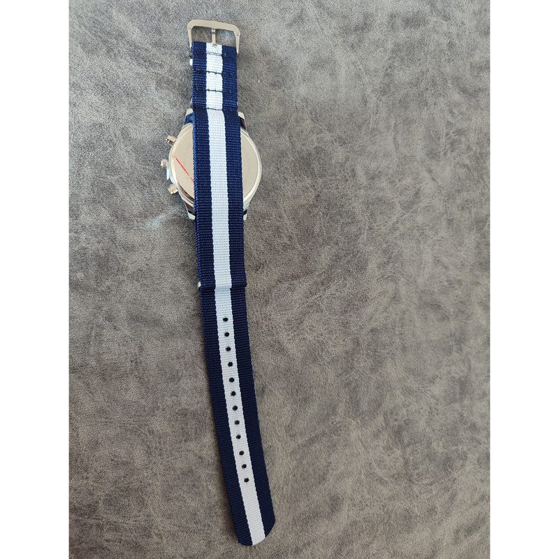 ساعت مچی عقربه‌ای مردانه مدل بند برزنتی کد 043