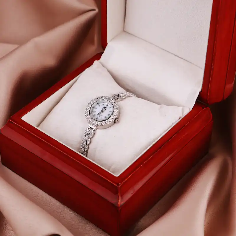 ساعت مچی عقربه ای زنانه جی تی ای مدل جی نایس 27