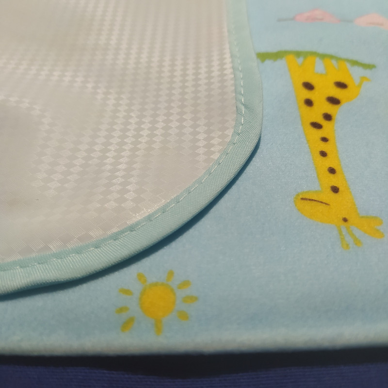 زیرانداز تعویض نوزاد مدل FOX AND GIRAFFE