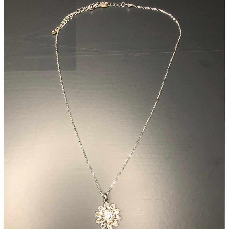 گردنبند زنانه اکسسورایز مدل دونه برف گردنبند زنانه اکسسورایز مدل دونه برف