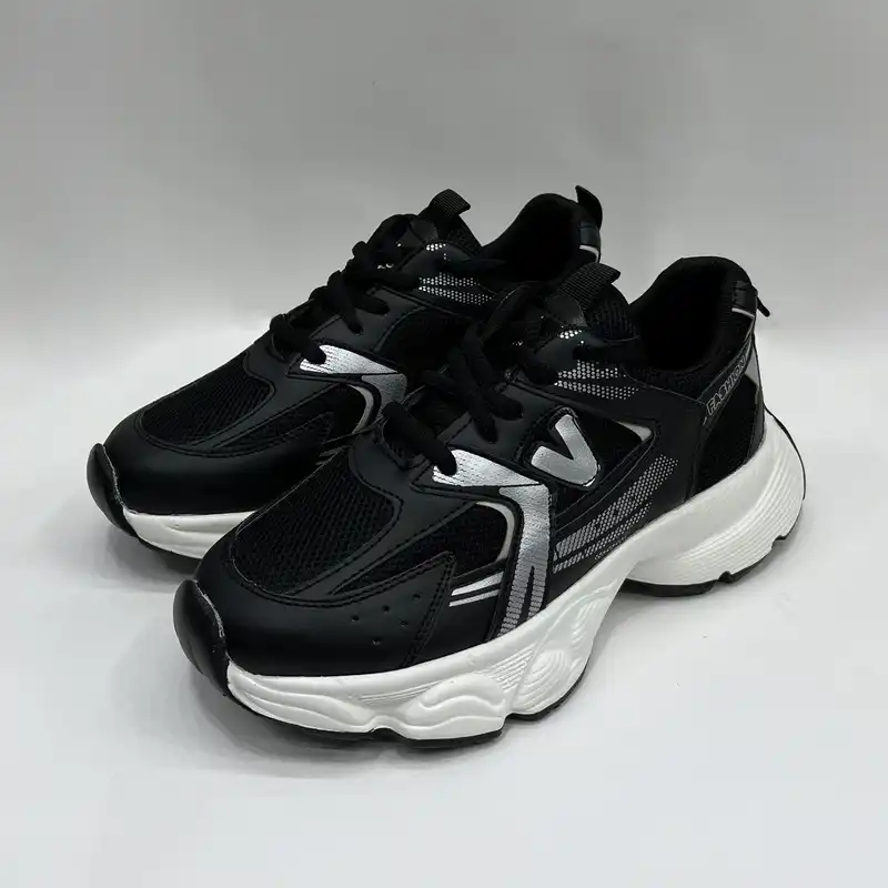 کفش ورزشی زنانه مدل دیان 5