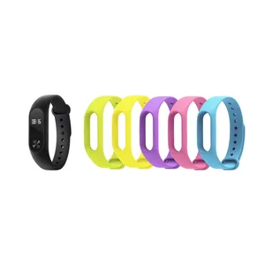 مچ بند تندرستی شیائومی مدل Mi Band 2 به همراه محافظ صفحه و بند سیلیکونی کد 98