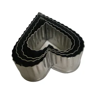 کاتر شیرینی پزی مدل قلب مجموعه 4 عددی