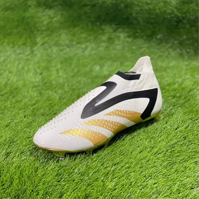 کفش فوتبال مردانه مدل استوک دار ساقدار pror2025