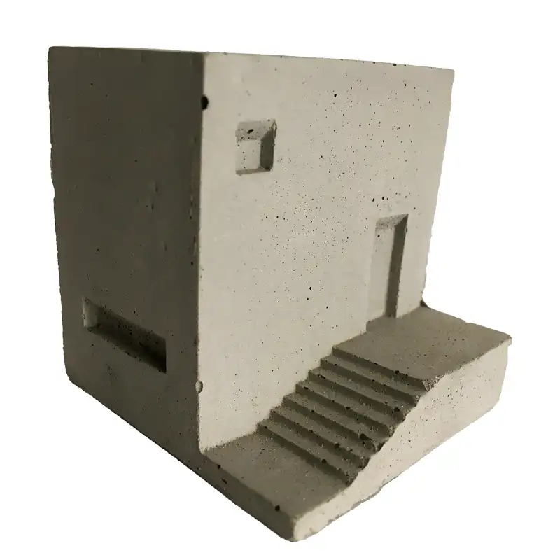 گلدان بتنی مدل خانه کوچک