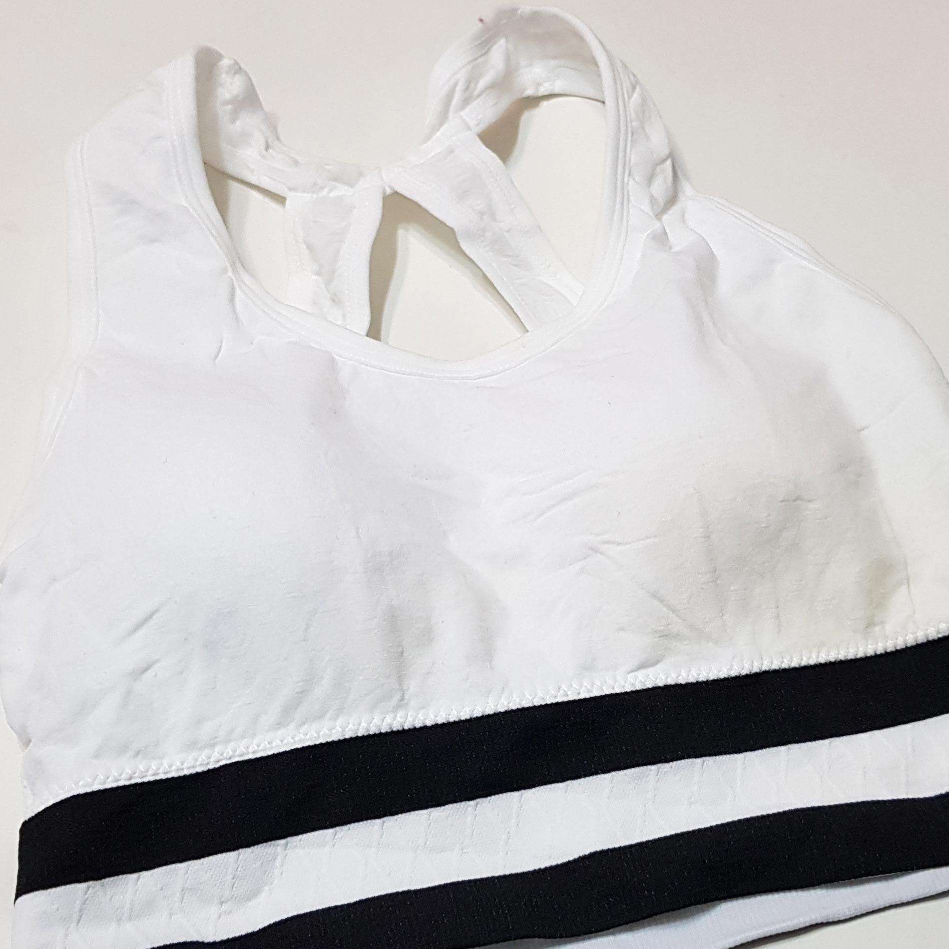 نیم تنه ورزشی زنانه ماییلدا مدل بدون فنر پددار پشت قهرمانی کد 4753 رنگ سفید