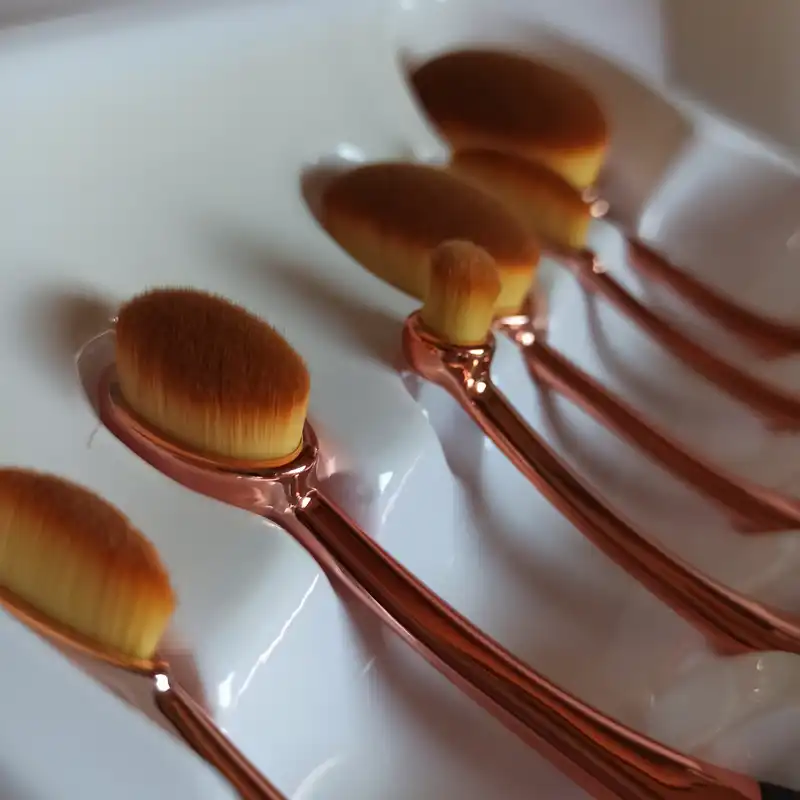 ست برس آرایشی کایلی کد 304 مجموعه 6 عددی