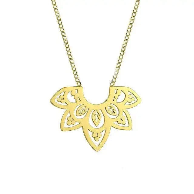 گردنبند طلا 18 عیار زنانه مدل گل حصیری