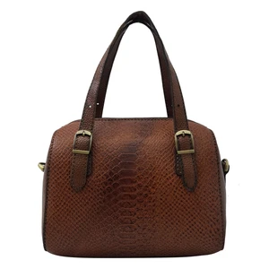 کیف دستی زنانه مدل متین چرم طبیعی کد A_220