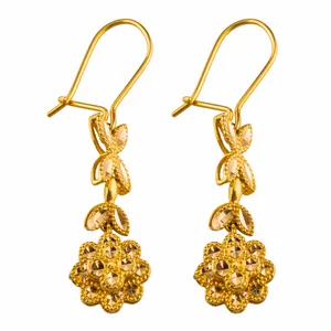 گوشواره طلا 18عیار گالری طلاچی مدل آویز گل 2