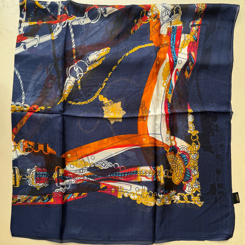 روسری زنانه مدل حریر ابرشیم زنجیره ای کد 7