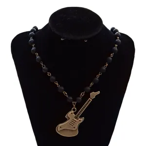 گردنبند مردانه طرح گیتار کد 2060