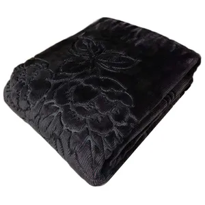 پتو گلبن مدل گل برجسته کد P950 سایز 160X220 سانتی متر