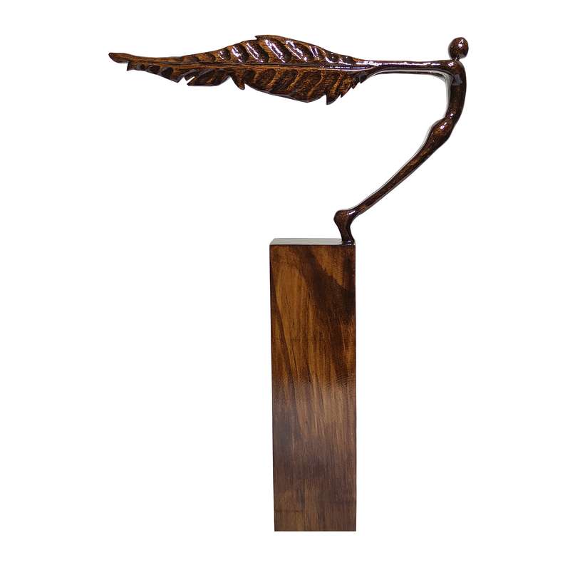 مجسمه چوبی طرح آدم پرنده کد 4011