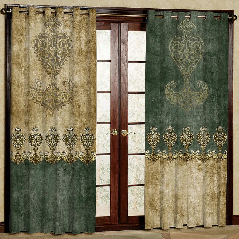    پرده مدل طرح دار مخمل پانچی کد 1067L سایز 140x280 سانتی متر