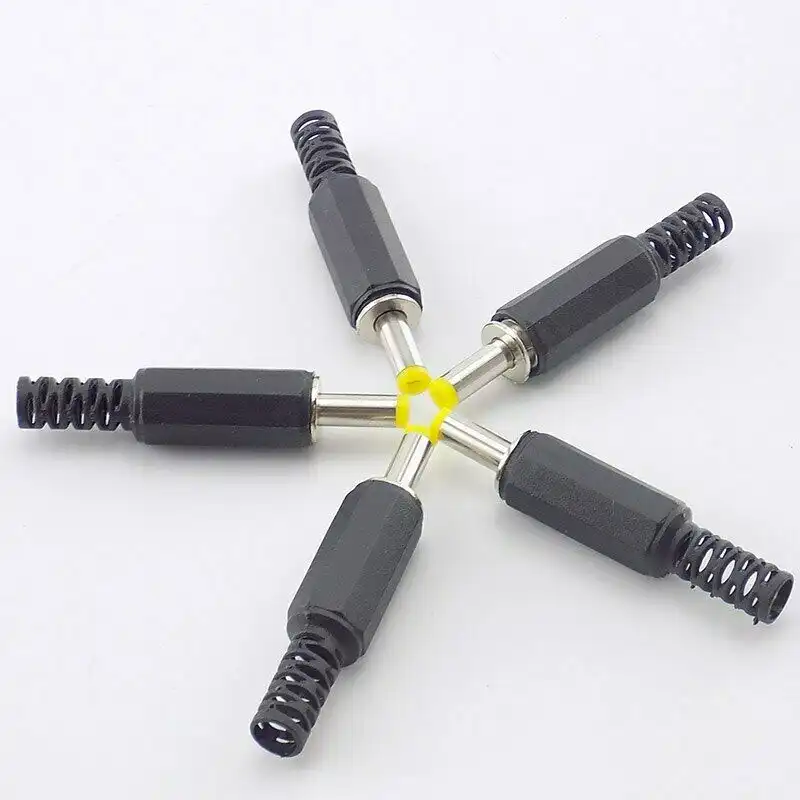 فیش تغذیه آداپتور مدل 4 میلی متر