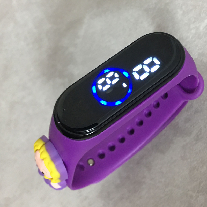 ساعت مچی دیجیتال مدل ضدآب سیلیکونی طرح دخترک پرنسس کد W G P PER99