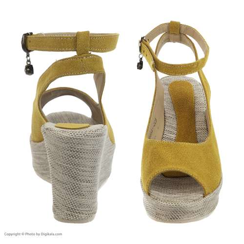 صندل زنانه زبرا مدل 2232