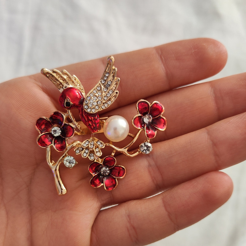 سنجاق سینه زنانه مدل پرنده کد 996