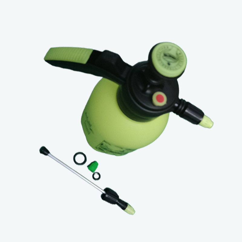 سمپاش پومان مدل P-110 ظرفیت 2 لیتر سمپاش پومان مدل P-110 ظرفیت 2 لیتر