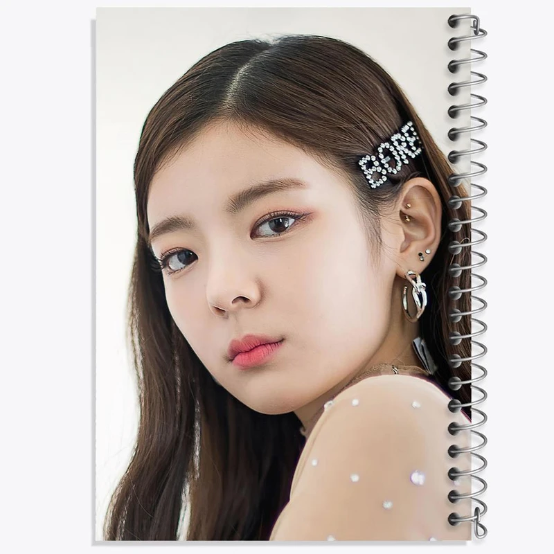 دفتر ژورنال نویسی 50 برگ خندالو مدل نقطه ای طرح لیا گروه ایتزی ITZY کد 20196