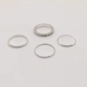 انگشتر زنانه مدل مینیمال کد 8014 مجموعه 4 عددی 