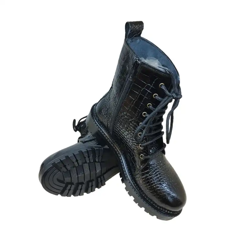 نیم بوت زنانه مدل سنگی پین 2 چرم طبیعی رنگ مشکی