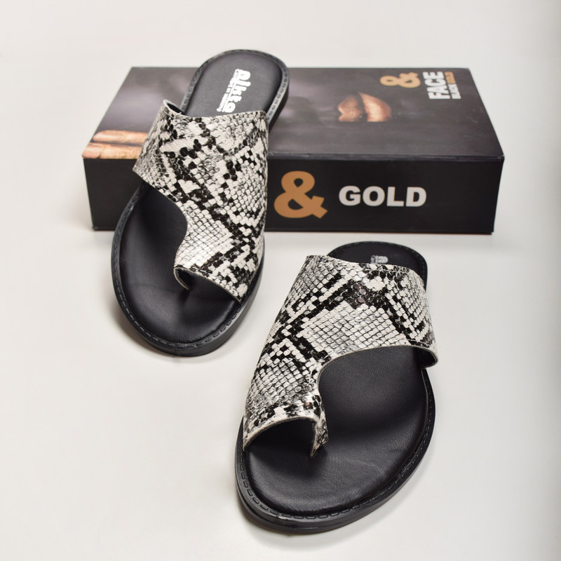 دمپایی لاانگشتی زنانه نیکتا مدل BK.2807