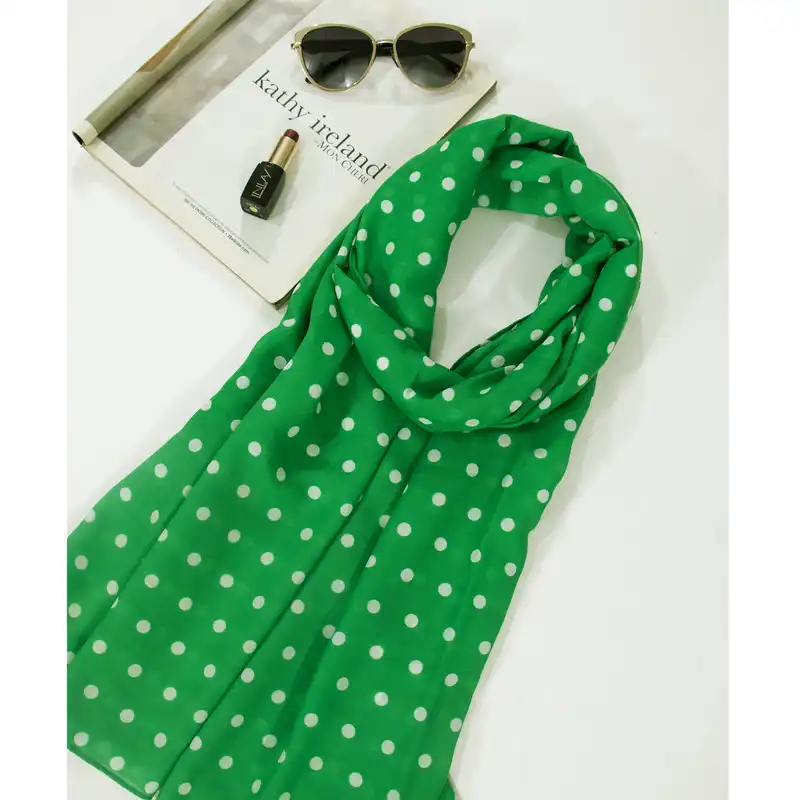 شال زنانه مدل نخی تابستانه خنک جدید خالخالی کد a-2445