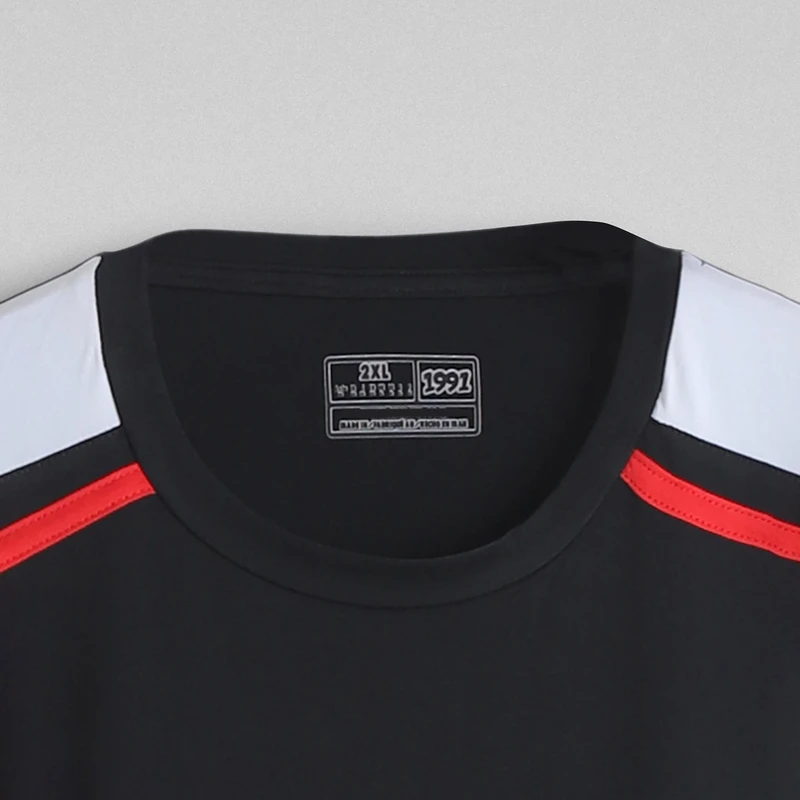 عکس شماره 5 : ست تی شرت آستین کوتاه و شلوارک ورزشی مردانه نوزده نودیک مدل st1918 bw