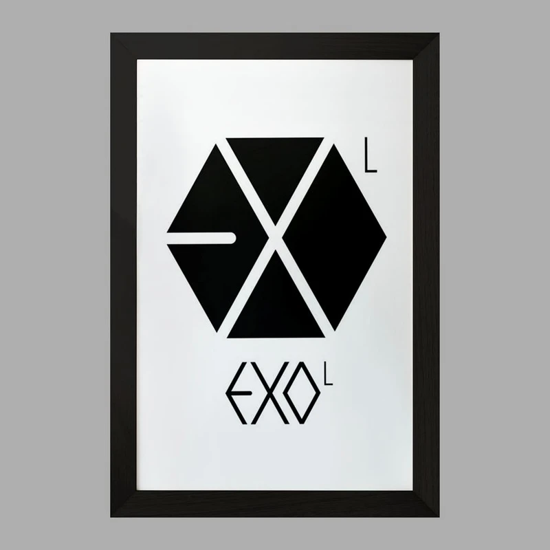 تابلو خندالو مدل گروه اکسو EXO  کد 16804